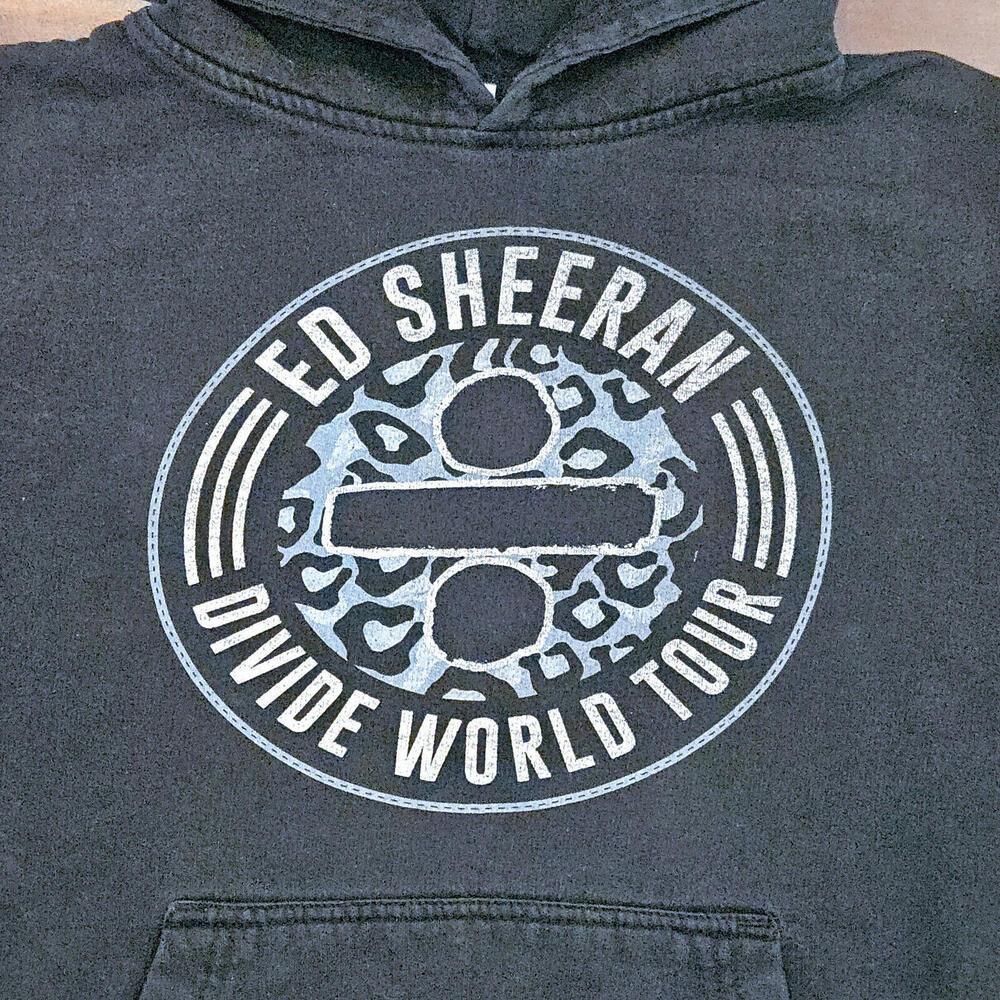 Ed Sheeran 2018 Divide World Tour Hoodie Mens Small Womens Medium Black Faded